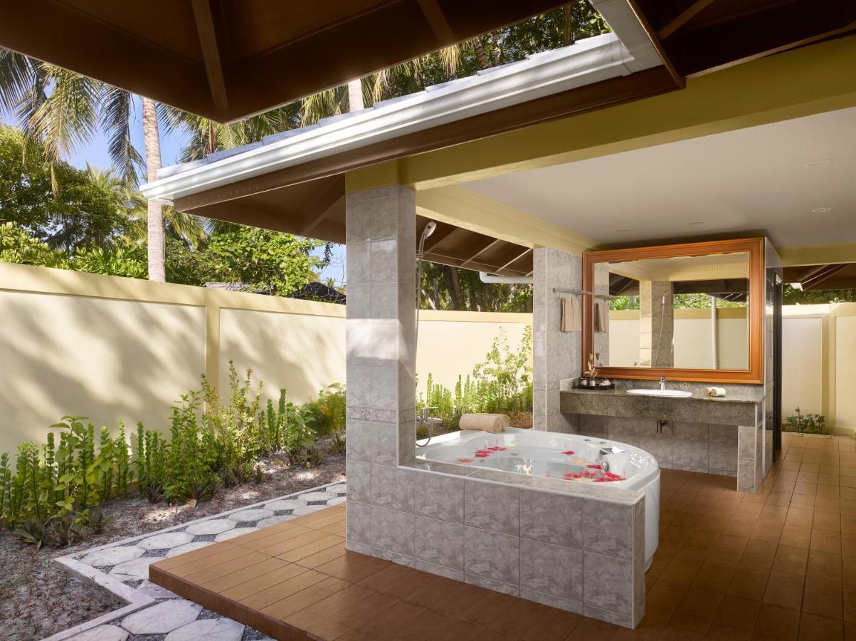 Family Suite Pool domestic transfers stays of 7 | Book from 18 March until 30 Sep 2026